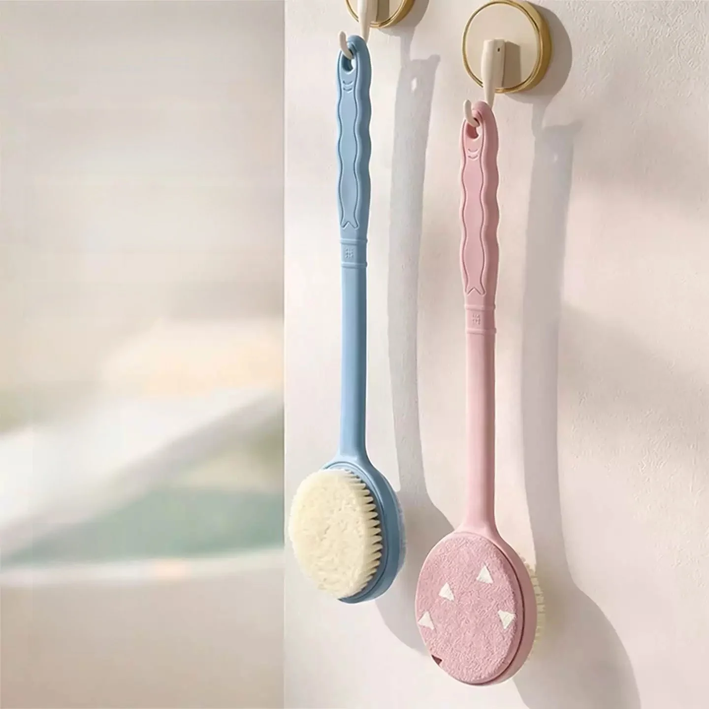 new-2026-long-handle-bath-brush-back-cleaning-tool-strong-exfoliation-soft-bristles-self-sufficient-personal-bathing-tool