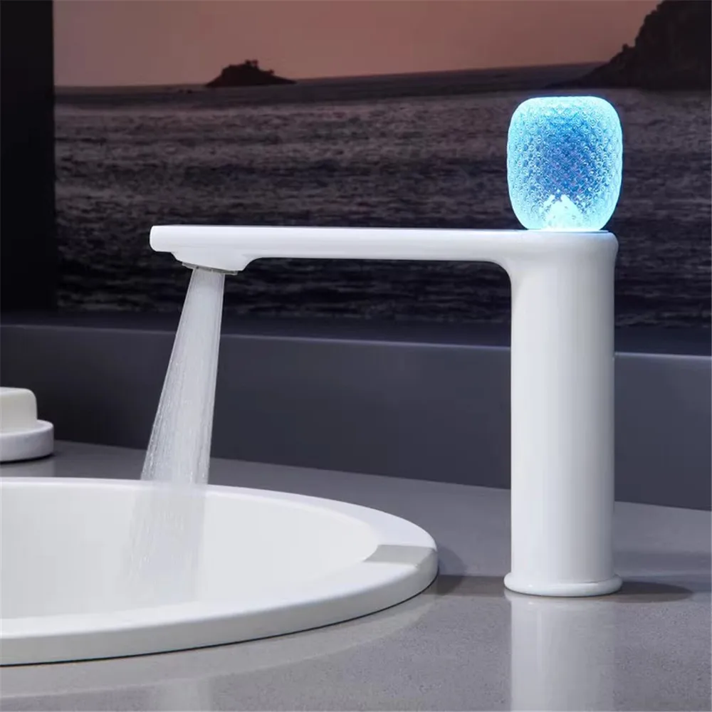 Creative Light Bathroom Faucet Brass Crystal Gold Bathroom Basin Faucet Cold Hot Water Mixer Sink Tap Deck Mounted Gray Tap