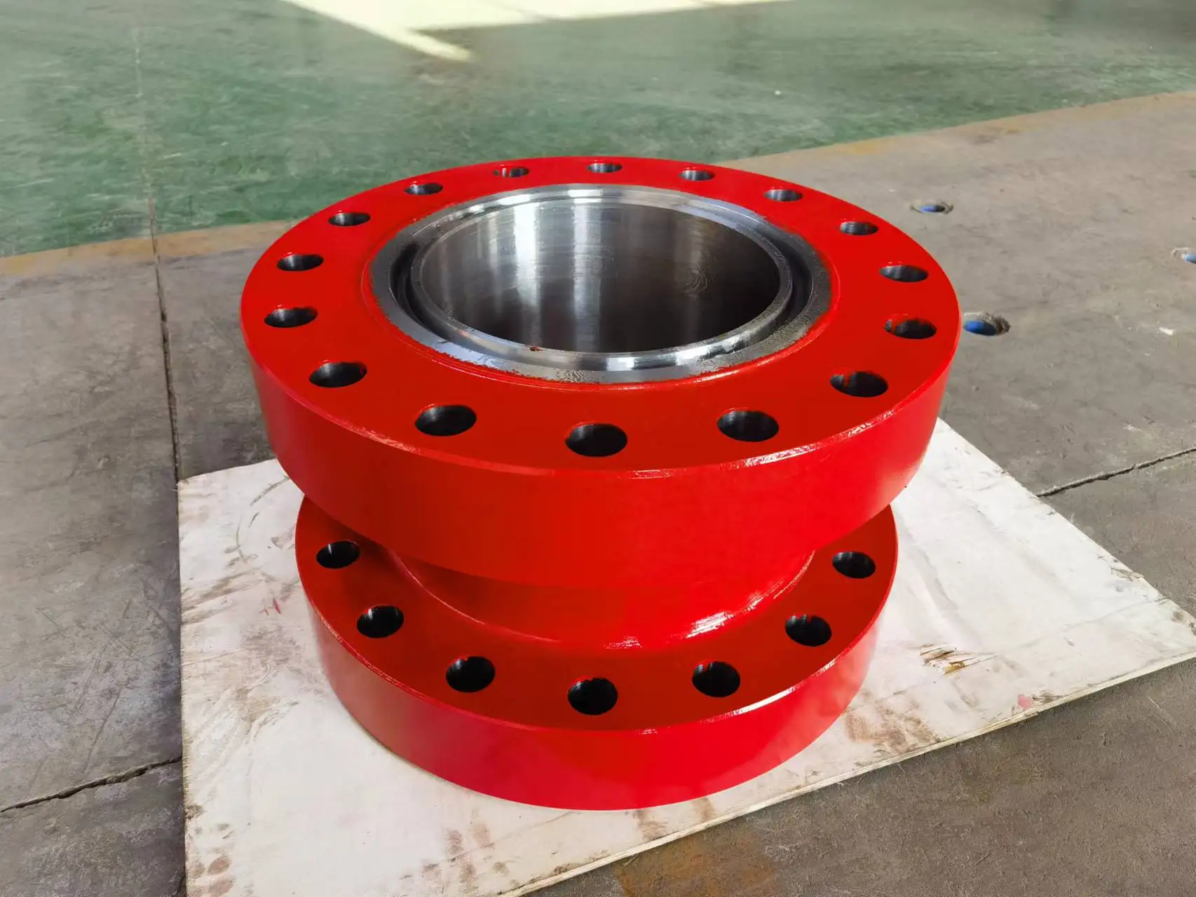 Highly interchangeable API standards Reducing flange