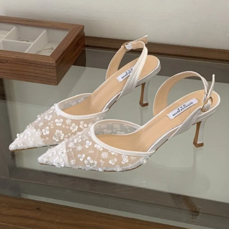 

Elegant Flower Decoration Slingback Heels Women Mesh Pointed Toe Back Strap Buckle Stiletto Sandals Fashion Wedding Bridal Shoes