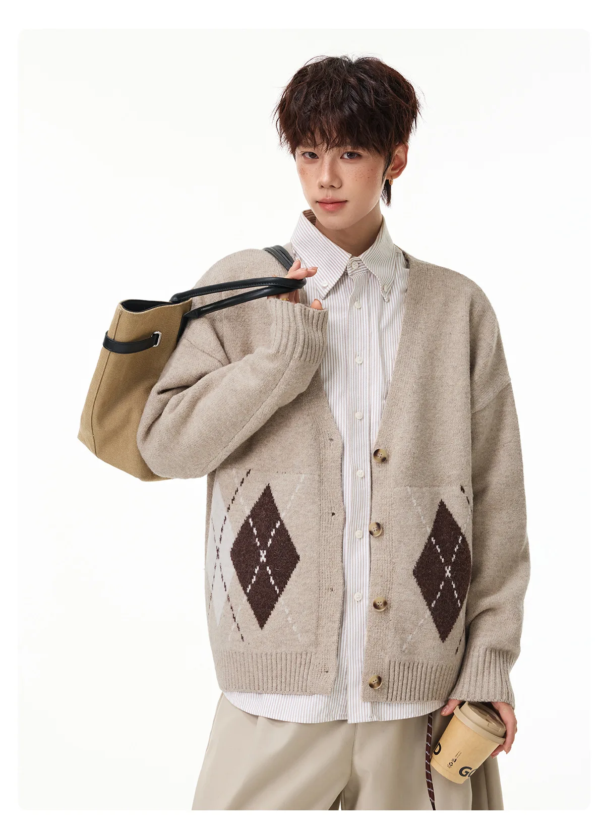 Vintage Diamond-Pattern V-Neck Cardigan Men's Autumn Winter Loose-Fit Relaxed-Style Knit Sweater Jacket Warm Cozy.