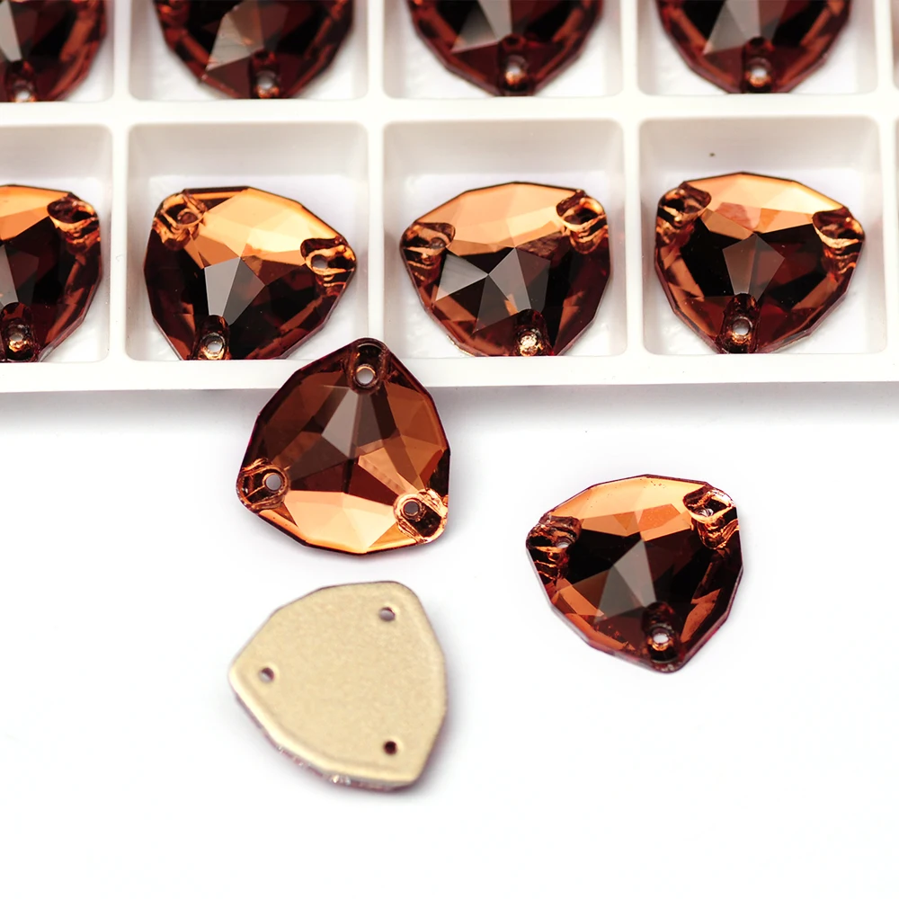 Mischfarbene Kristall-Trilliant-Strasssteine zum Aufnähen, K9-Glas-Kristall-Handwerks-Nähsteine für die Dekoration von Hochzeitskleidern – Detail 12