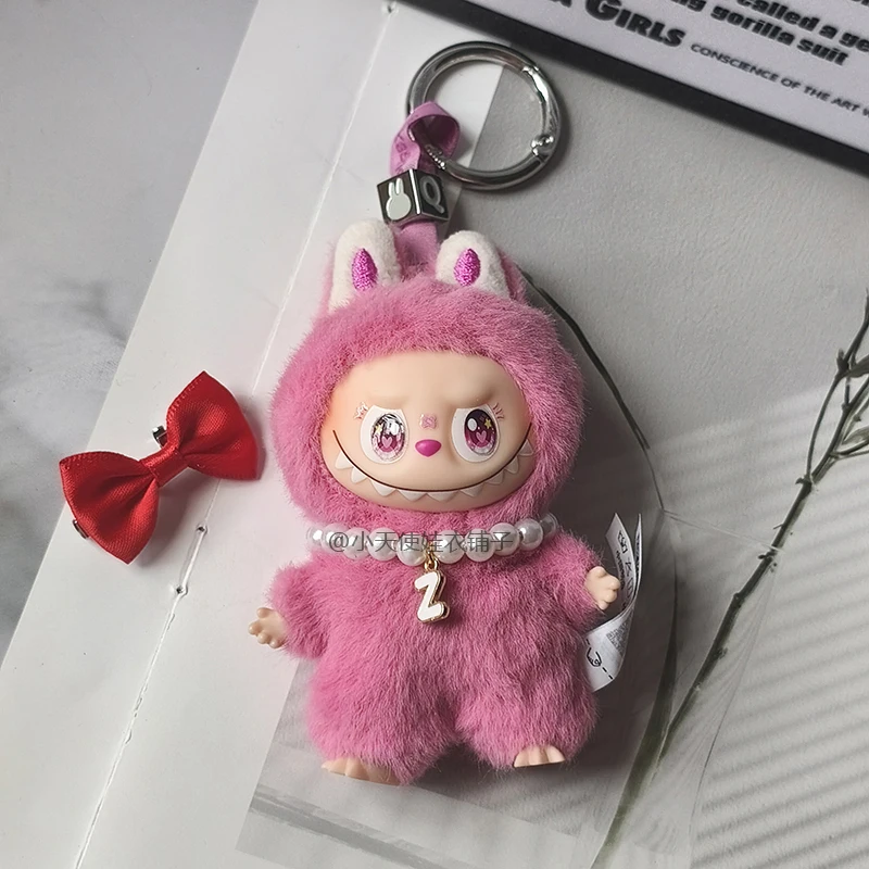 สำหรับมินิลาบูบู 4.0 พิน สำหรับชุดตุ๊กตาซีรีส์ฟอร์เลิฟ อุปกรณ์เสริมตุ๊กตามินิลาบูบู จี้มินิลาบูบู สร้อยคอไข่มุกตัวอักษร