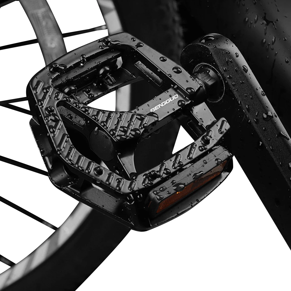 

Mountain Bike Pedals Aluminum Alloy Bike Flat Pedals DU Sealed Bearing Safety Warning Pedals with Reflector MTB Bike Accessories