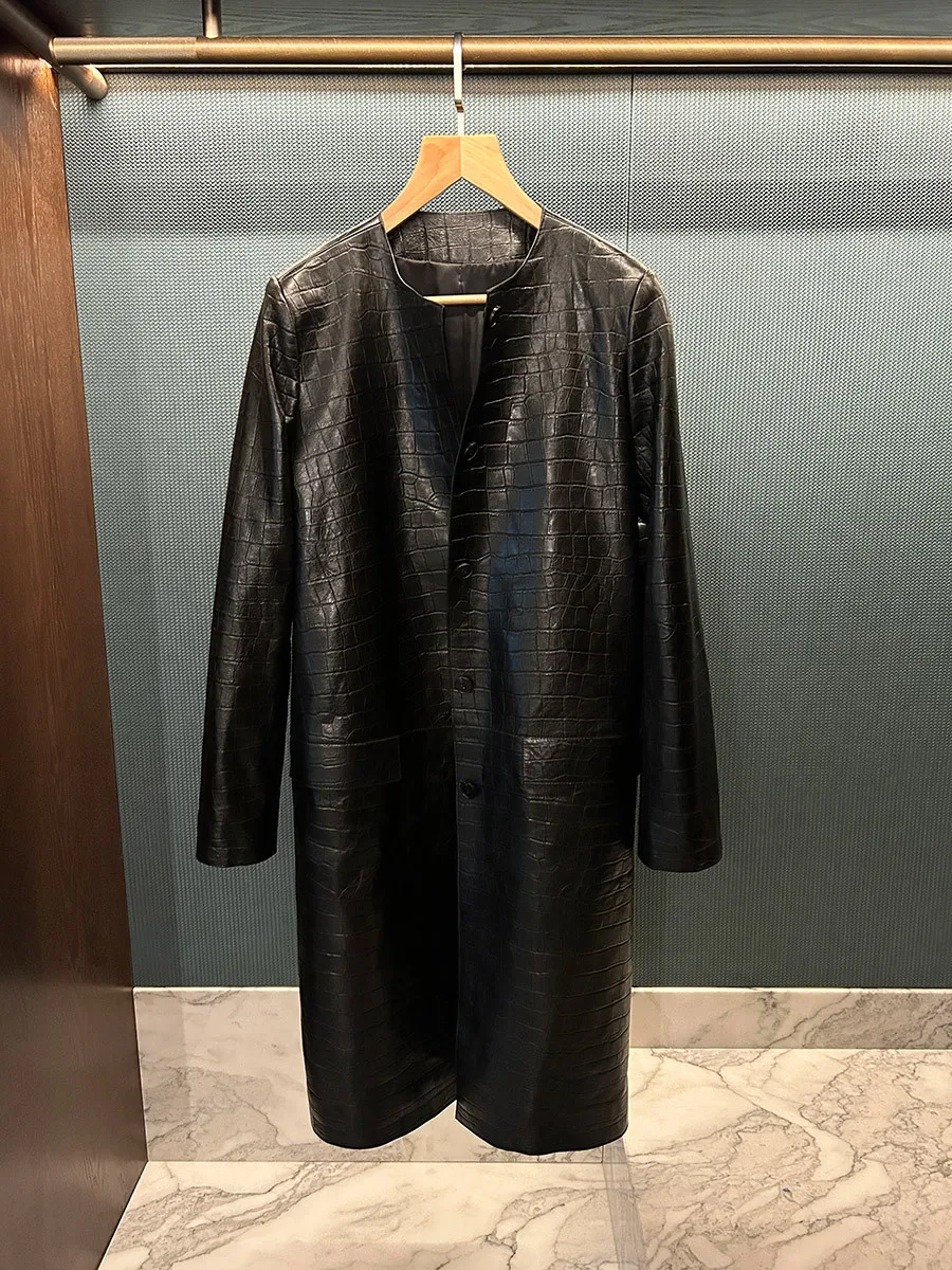 เสื้อโค้ทยาวหนังแกะลายจระเข้สำหรับผู้หญิง เสื้อโค้ทหนังแท้