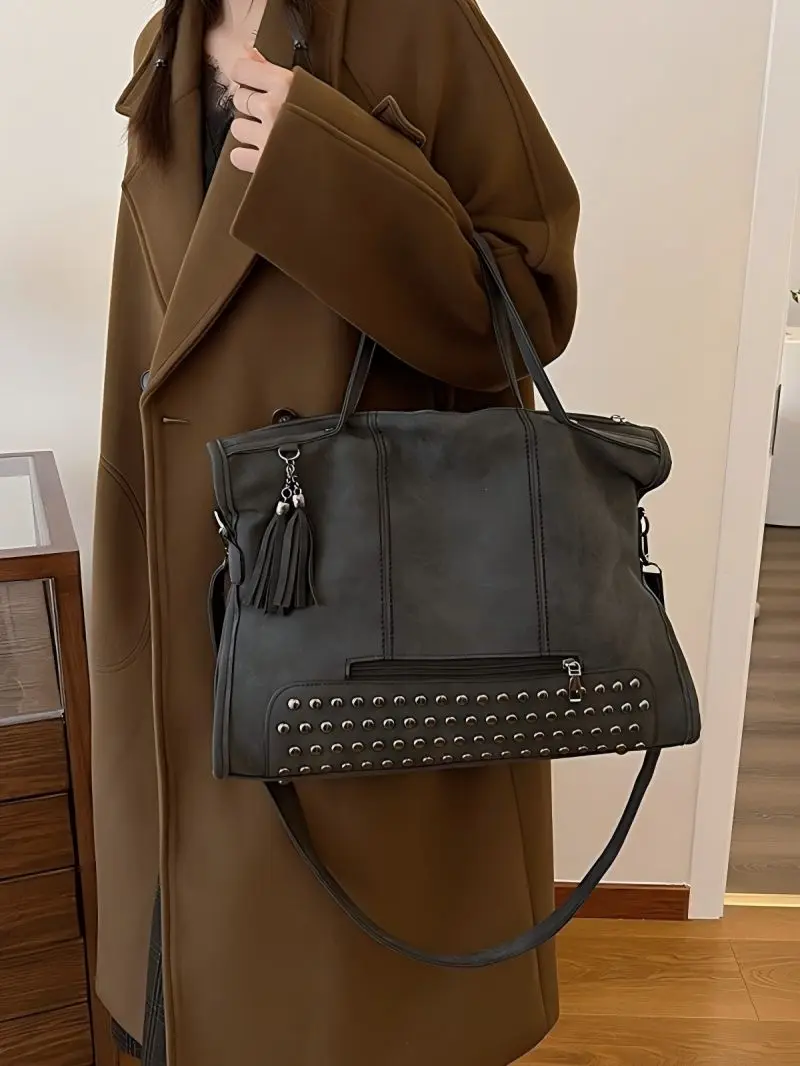 CGCBAG Vintage Designer Luxury Women Tote Bag Casual Lage Capacity Handbags Fashion Rivet Tassel PU Leather Female Shoulder Bag