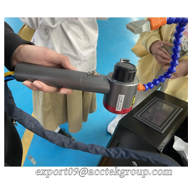 China Top 1000w JPT Raycus IPG Laser Rust Removal Machine For Sale/Fiber Lazer Cleaner For Metal Cleaning AKQ-1000/1500/2000