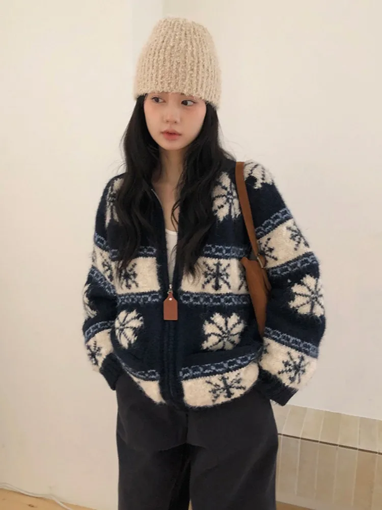 レトロなフェアアイルニットカーディガン レディース ソフトで心地よい冬用セーター ダブルケッツ付き 秋冬新作 ストリートウェア