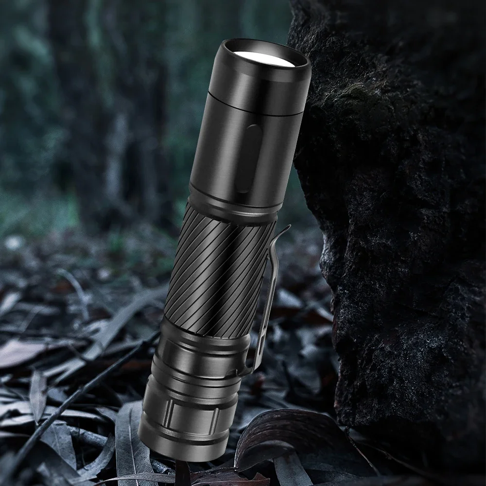 XIWANGFIRE SC8 Rachargeable LED Flashlight Ultra-bright 1000Lumens 3 Lighting Modes built-in 18650 Battery Protable Troch Light