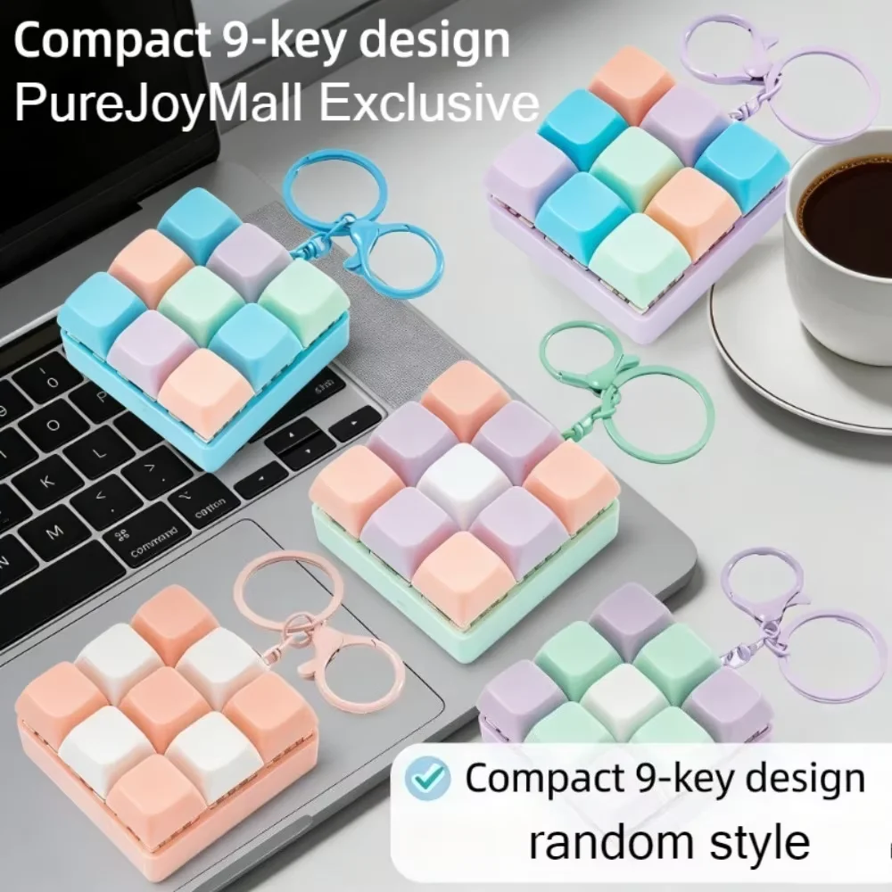 9-Key Tetris Fidget Keyboard Keychain,Finger Press Button Game Key Chain Pendant,Clicking Decompression,Stress Relief Magic Toy