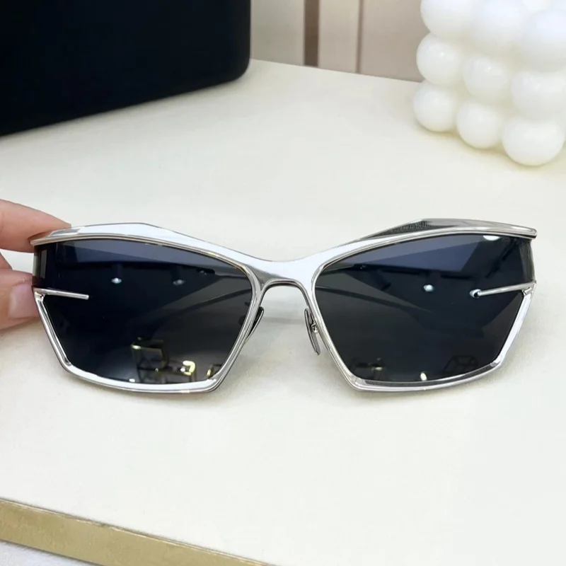 

Y16-very cool futuristic metal framed sunglasses, men and women fashion glasses UV400