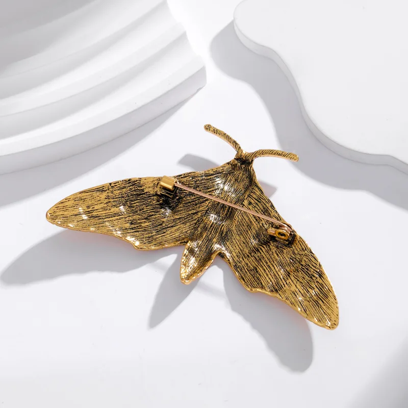 Creative Vintage Moth Brooch Fashion Insect Animal Corsage Collar Pin Clothing Accessories Badge Jewelry Gifts