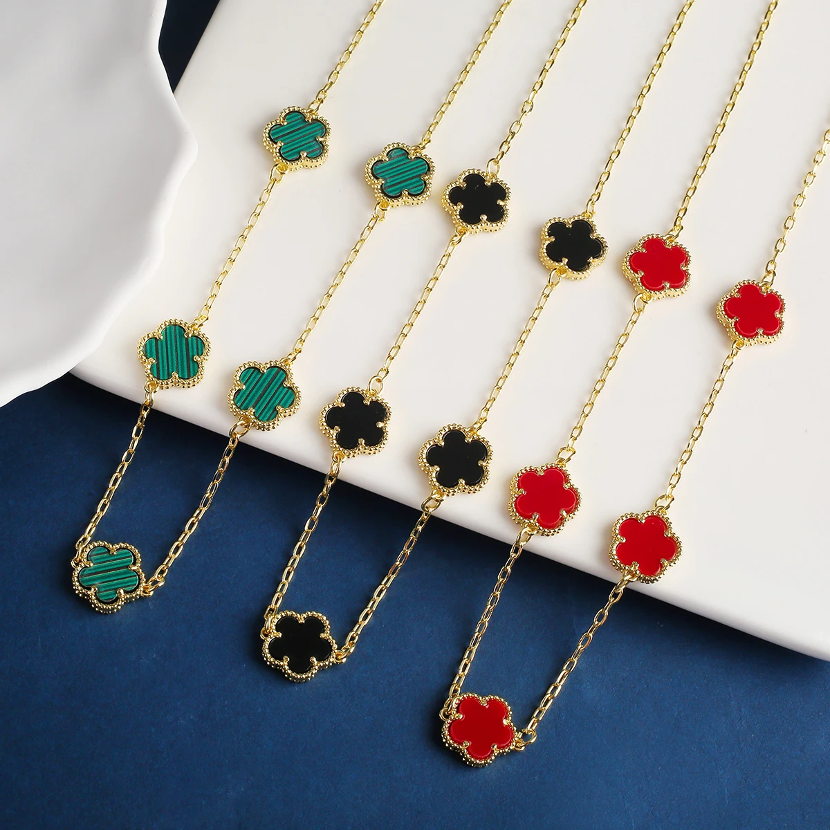 Classic Explosive Five-leaf Flower Necklace Young Fashion Elegant Queen Style Party Choice