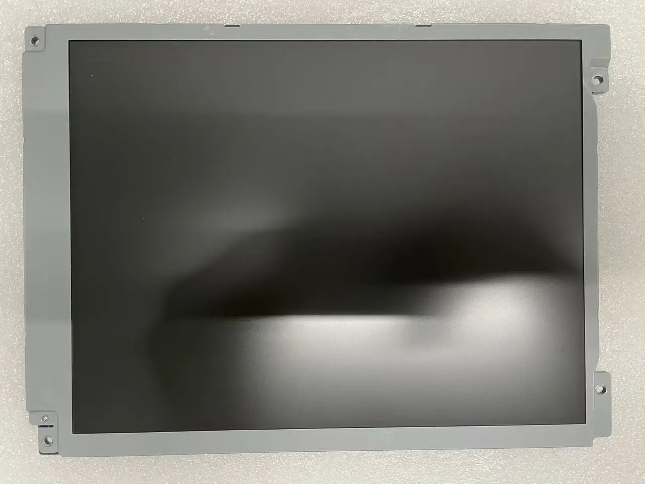 หน้าจอ LCD รุ่นใหม่ ขนาด 10.4 นิ้ว รุ่น LQ104S1LG81