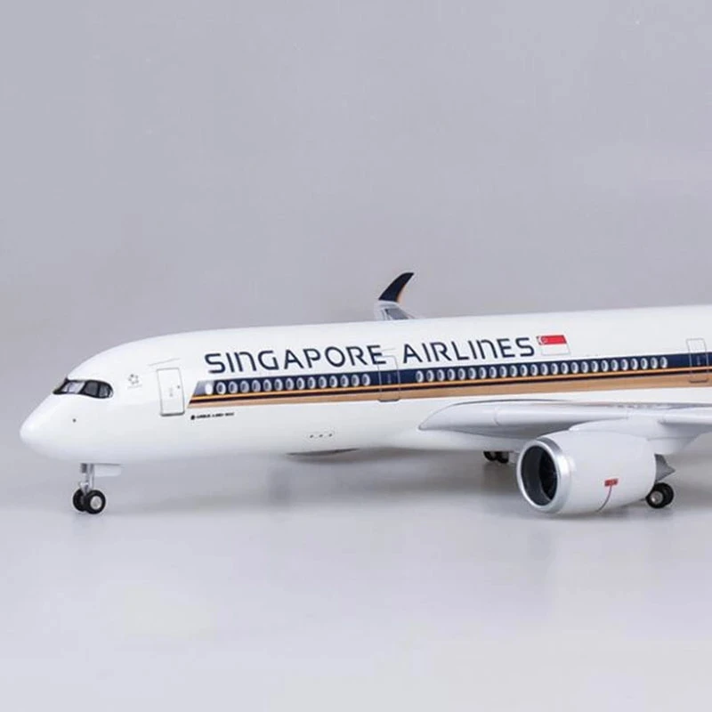 47CM 1/142 Decoration Airplane A350 Singapore Airline Model Light Diecast Plane Collection Airliner Gift Display