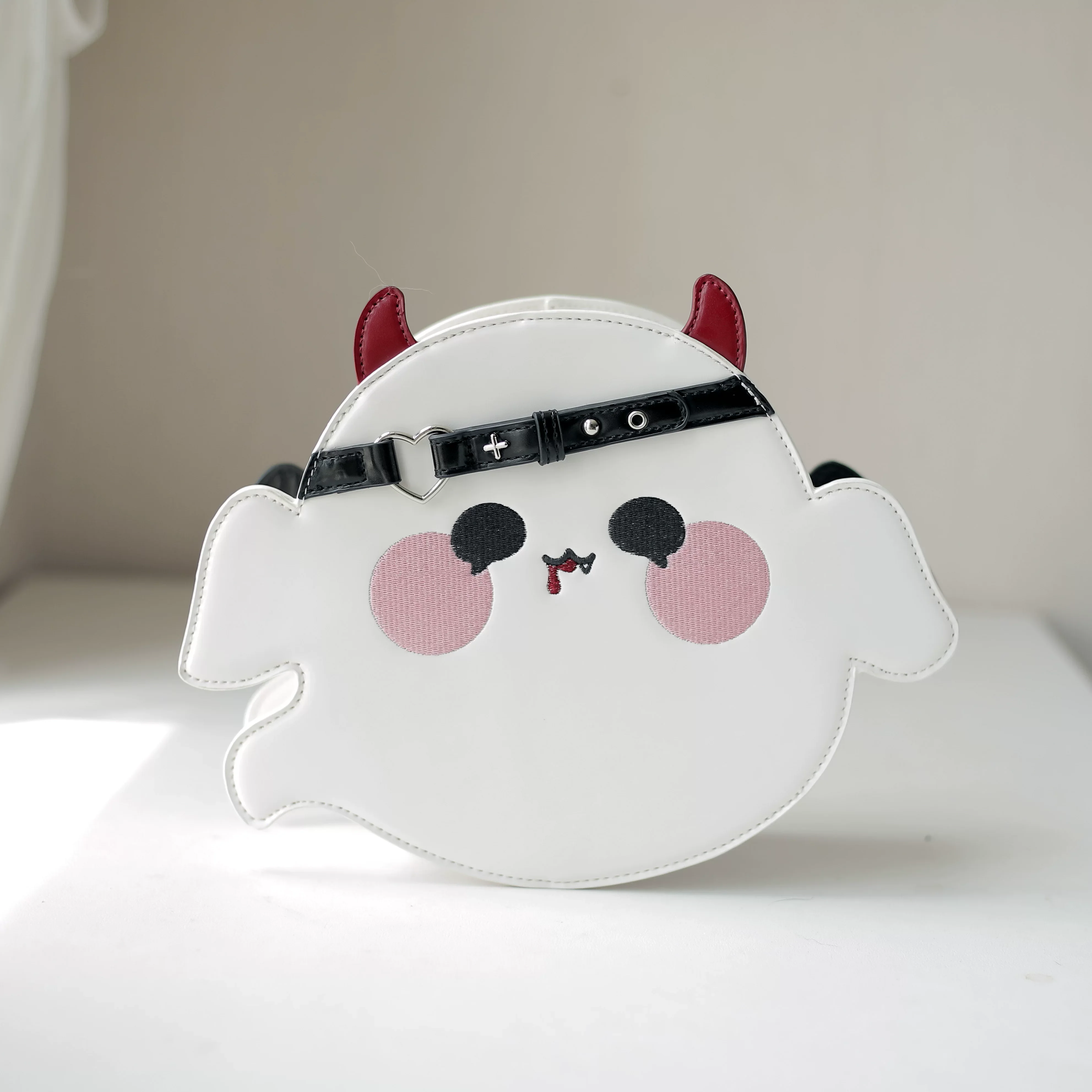 

Original Ghost Shaped Doll Pain Bag Cosplay Cartoon Lovely Pin Single Shoulder Bag Transparent Window Crossbody Bag Itabag