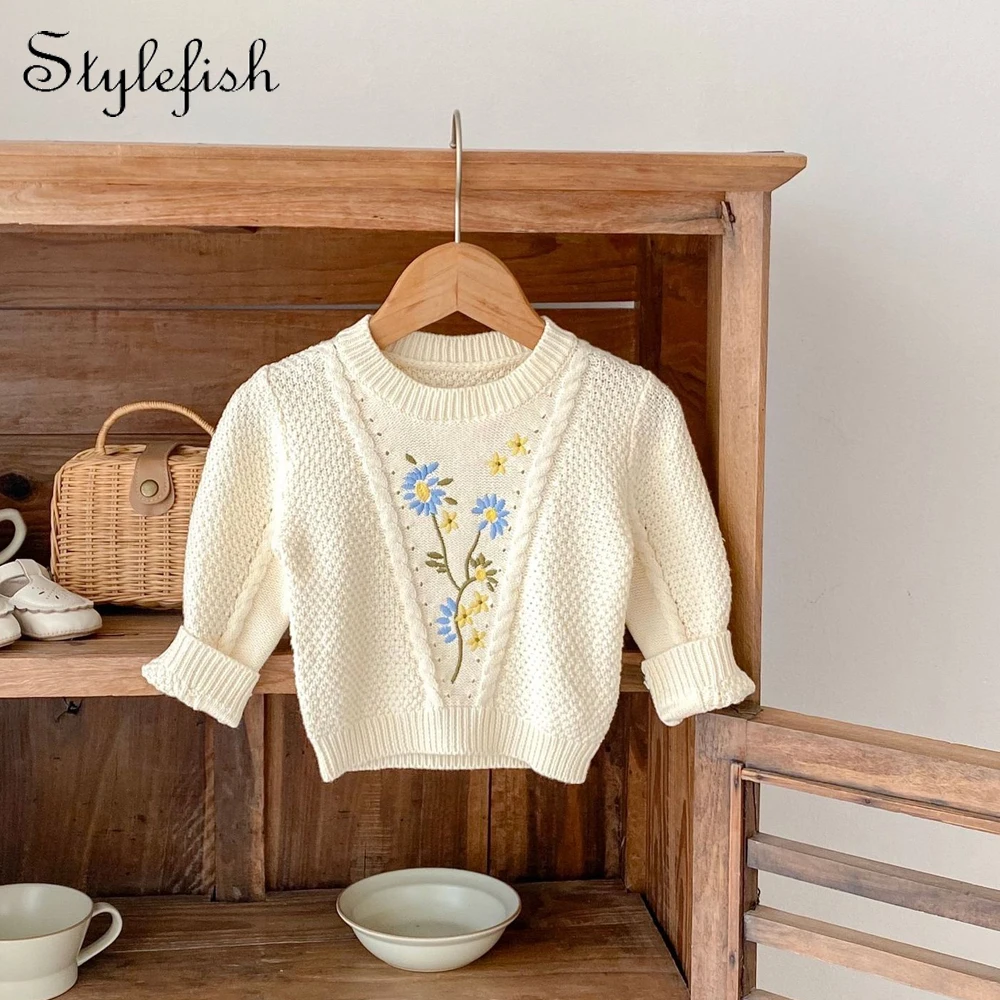 Autumn New 0-3 Year Old Baby Clothing Baby Girls Long Sleeve Top Flower Embroidered Versatile Knitted Hoodie