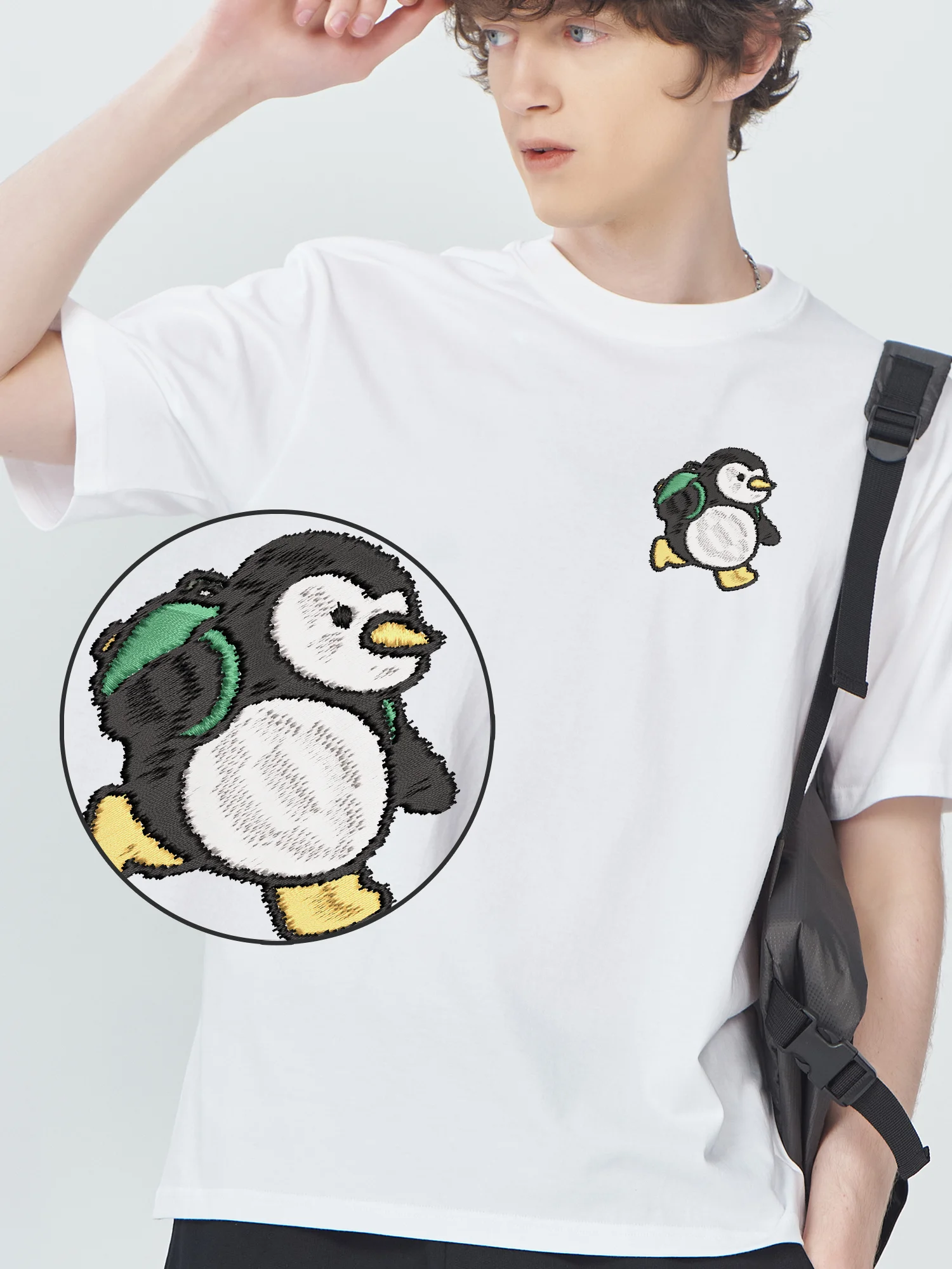 

Penguins Carrying Bag Embroidered Tshirts Luxury Design Couples Tees Cotton Comfort Fashion Embroidery T-Shirt​