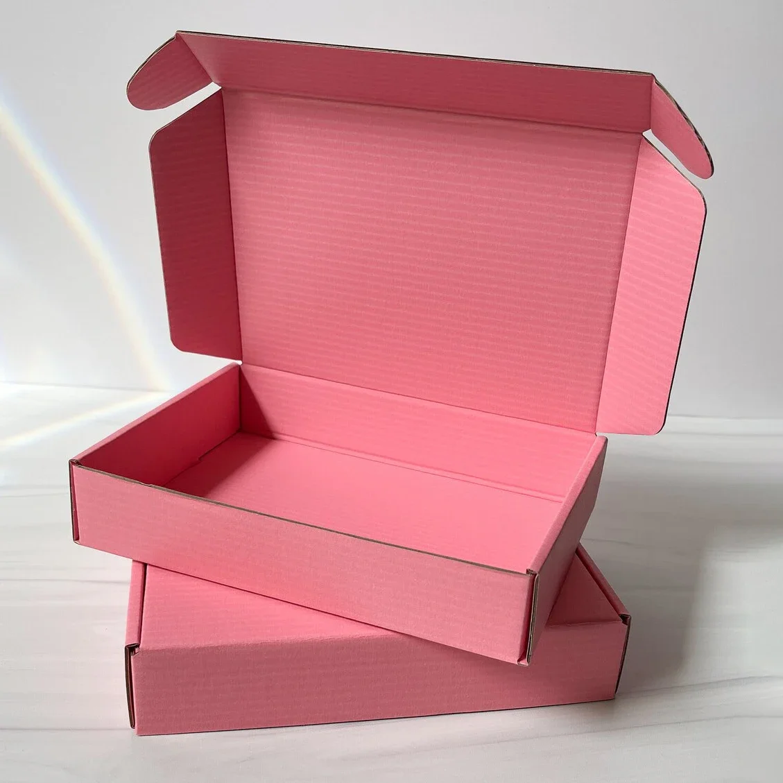 Free sample custom logo pink color cosmetic corrugated packaging mailer box shipping box paper box