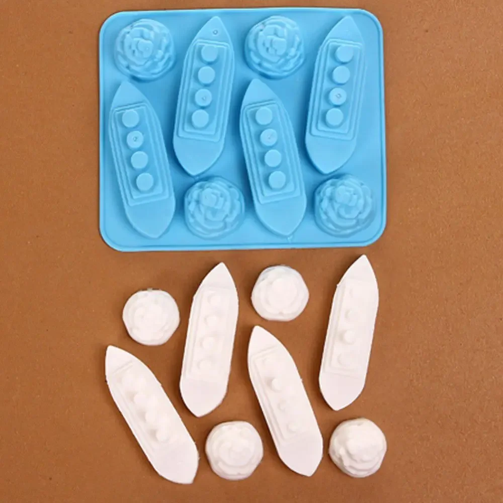 Superior Durable Cake Mould Drinks Chocolate Summer Gadgets Silicone Mold Titanic Shaped for Kitchen Ice Cube Trays