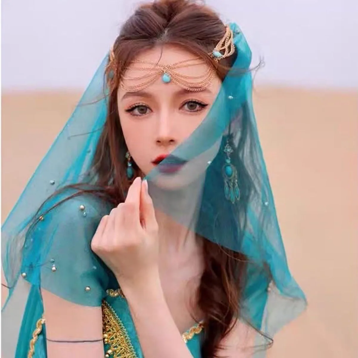 1 Bohemian vintage multi-layer fringed drop alloy headpiece, suitable for party and gathering wear