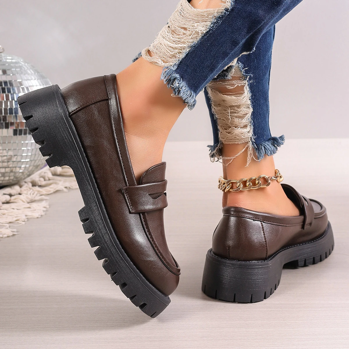 Casual Platform Loafers Woman 2024 British Style Black Brown PU Leather Shoes for Women Comfort Slip On Flats Plus Size