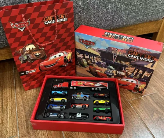 Instock 7 stks/set Pixar Auto 3 Lightning M/C/Queen Jackson Storm Mack Truck 1:55 Diecast Metalen Auto Model speelgoed Jongen Kerstcadeau