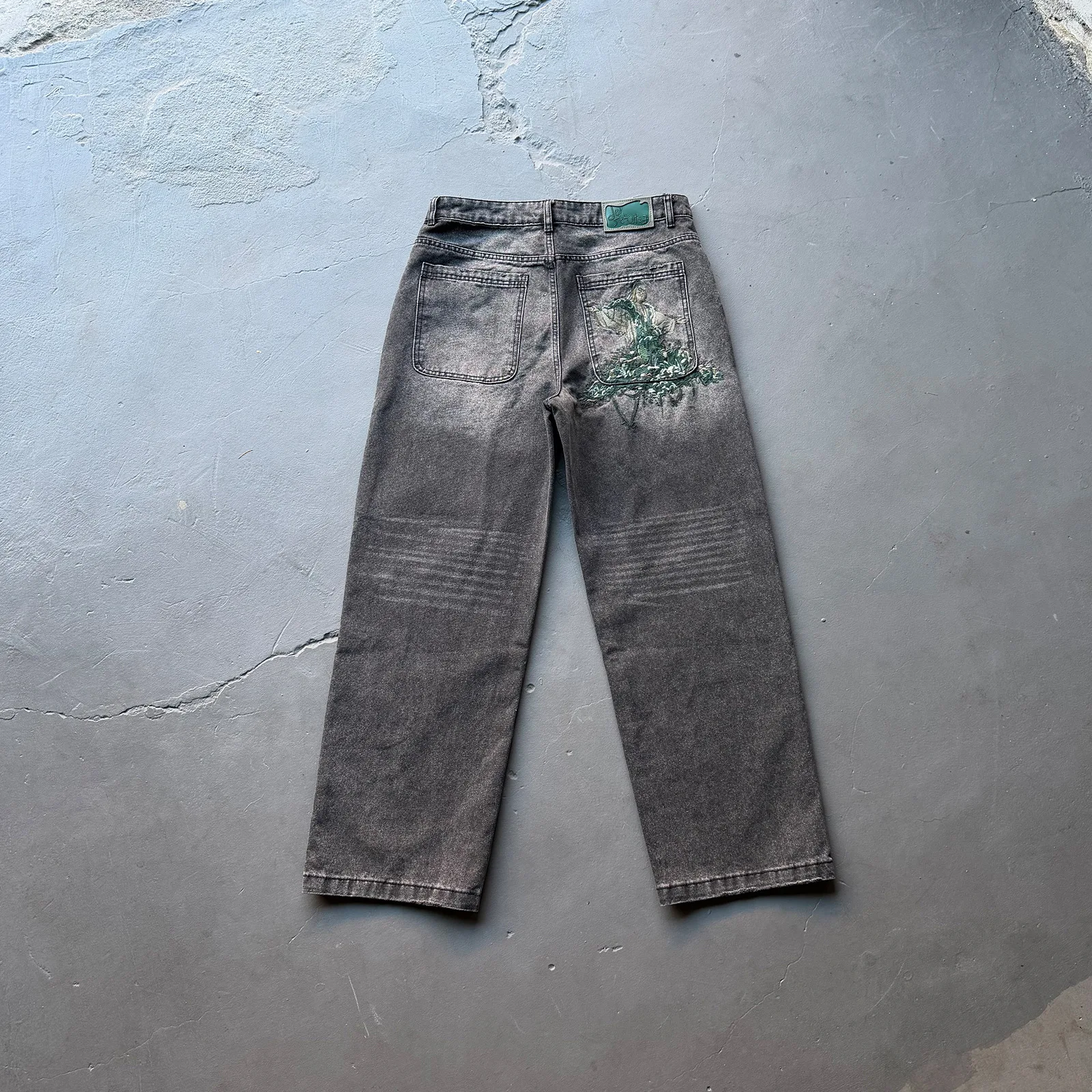 Derschutze 2026 New Street Style Embroidered Statue Washed Straight-Leg Jeans Men's Fashion Pants