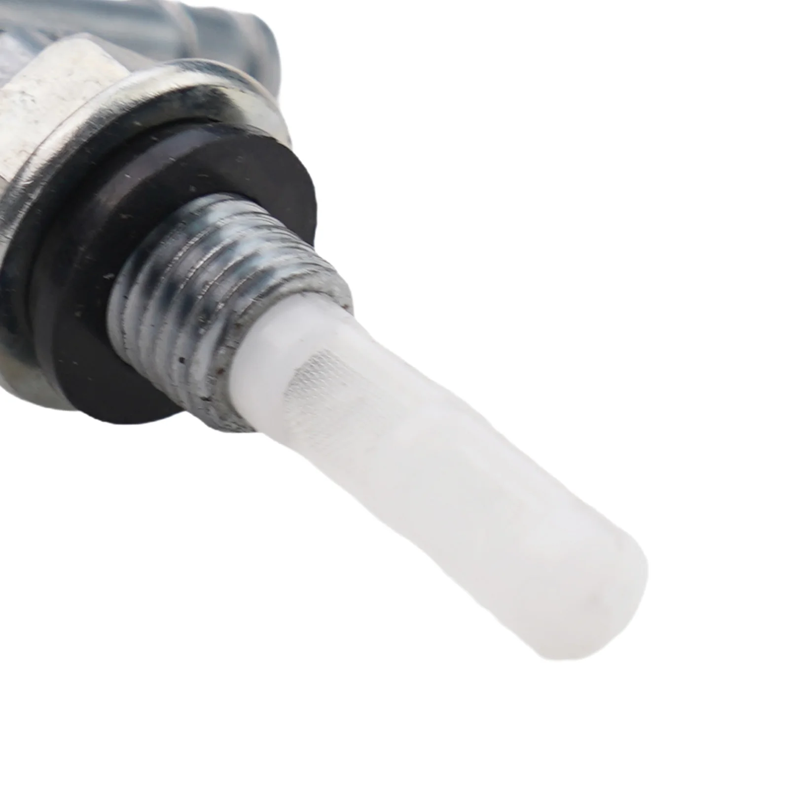 اكسسوارات السيارات عالية الجودة استبدال 100% العلامة التجارية الجديدة الوقود البنزين 1 قطعة مولد الترابية دراجة M10x1.25 المعادن الشظية