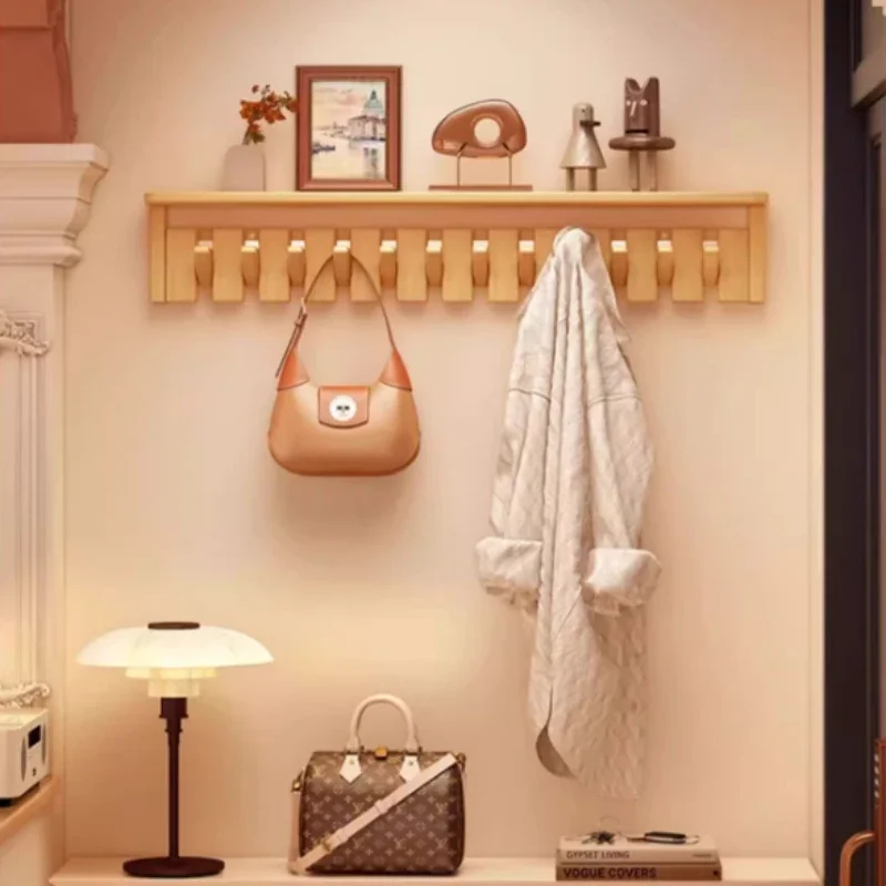 

Современная настенная вешалка-органайзер для прихожей: стильная полка для одежды, сумок, головных уборов, с крючками в скандинавском стиле (в виде клавиш пианино), экономит место, вешалка для пальто