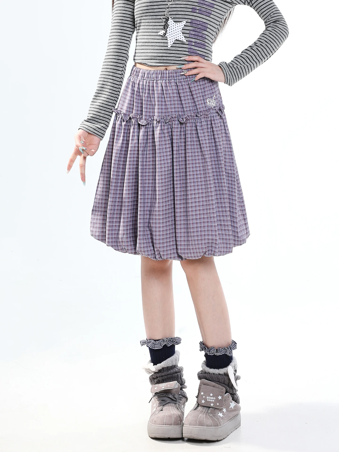 Sweet Girl Embroidered Plaid A-Line  Skirt Women's Loose Casual Elastic Waist Design Sense Fluffy Mid-Calf Skirt