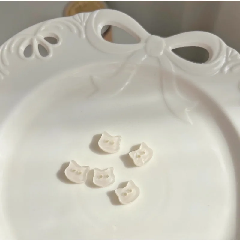 Cute Two Hole Buttons White Black Cat Shaped Novelty Sewing Supplies for DIY Crafts and Kids Clothing Decoration 10 Pieces