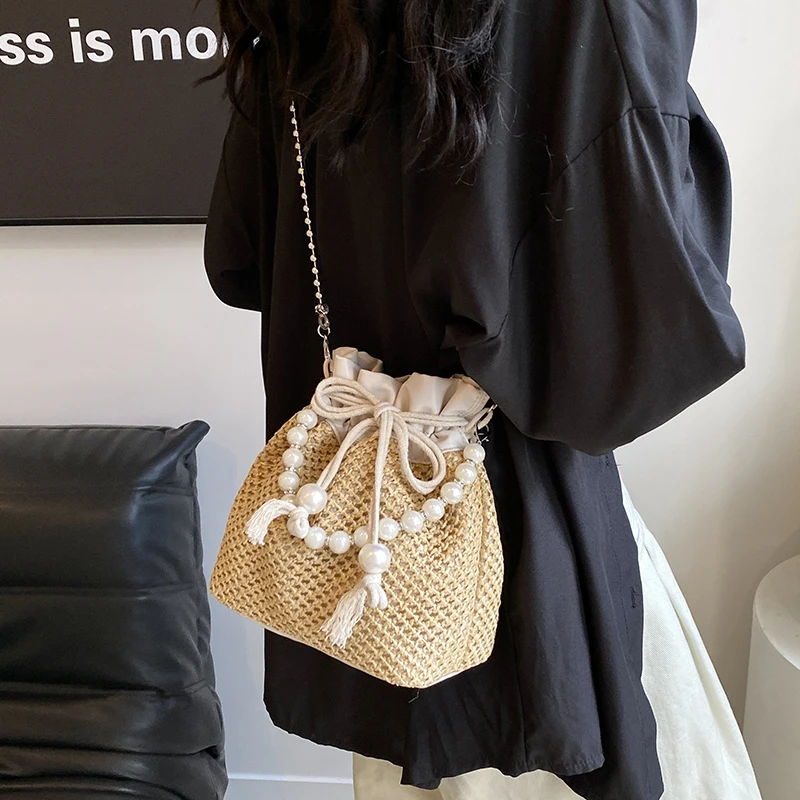 Straw Shoulder Bags Solid Hasp Bucket Versatile Female Tote Bag Handmade Fashion Holiday Casual Top-Handle Bags Lady Beach Purse