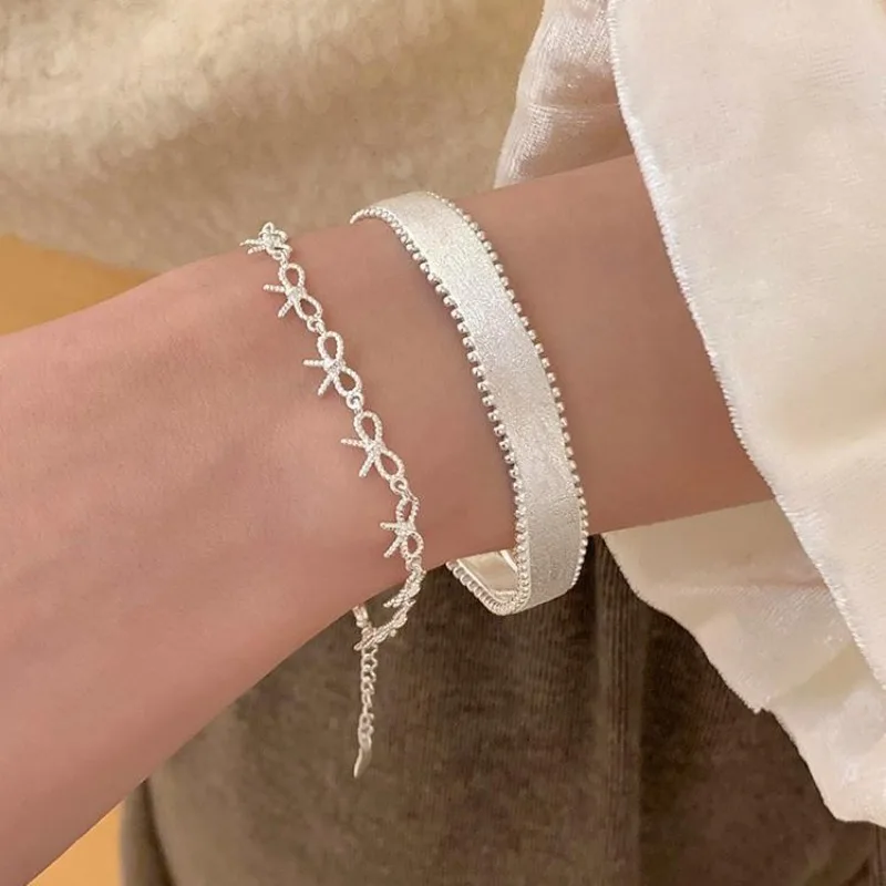 

Charming 925 Sterling Silver Geometric Chic Wave Hollow Bow Bracelet for Women Fine Jewelry Minimalist Accessories Wholesale