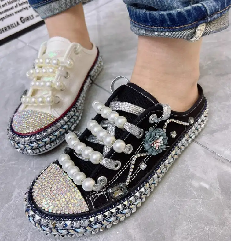 

Bling Rhinestone Flower Rivets Studs Sole Cloth Slip On Slipper Shoes Pearl String Lace -up Round Toe Woman Leisure slide Shoes