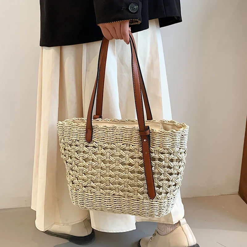 Fashion Hollow Out Woven Bag Large Capacity Beach Holiday Trend Bag Handwoven Adjustable Shoulder Shopper Bag Designer Handbag