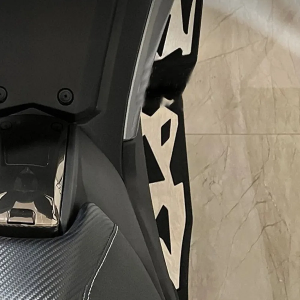 

Motorcycle Accessories Footboard Steps Footrest Foot Pad Pedal Pads For KYMCO AK550 AK 550 2017 - 2019 2020 2021 2022 2023 2024