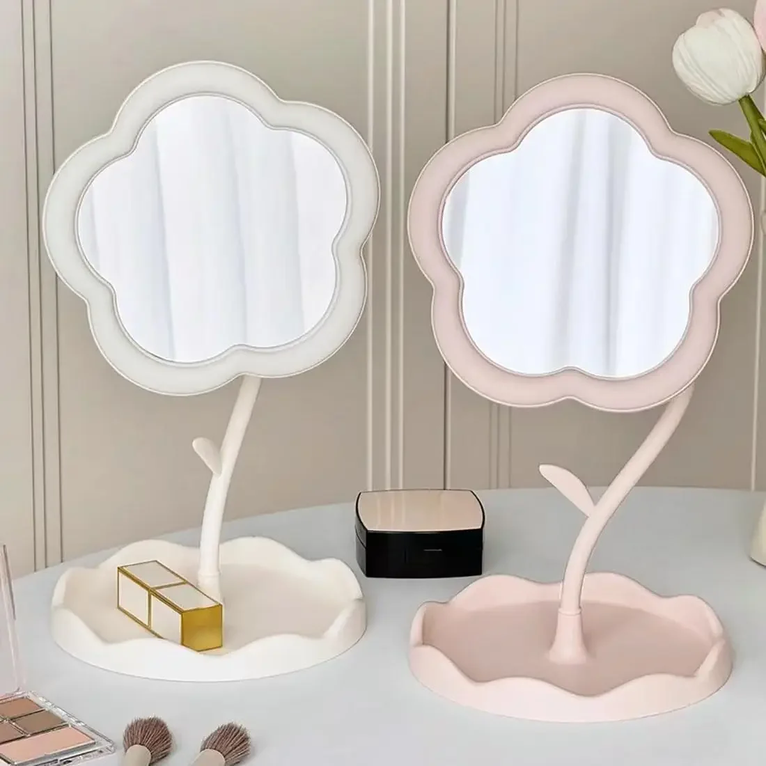 Specchio per trucco a forma di fiore per scrivania Specchio cosmetico per camera da letto, soggiorno e spazi minimalisti Decorazioni per la casa