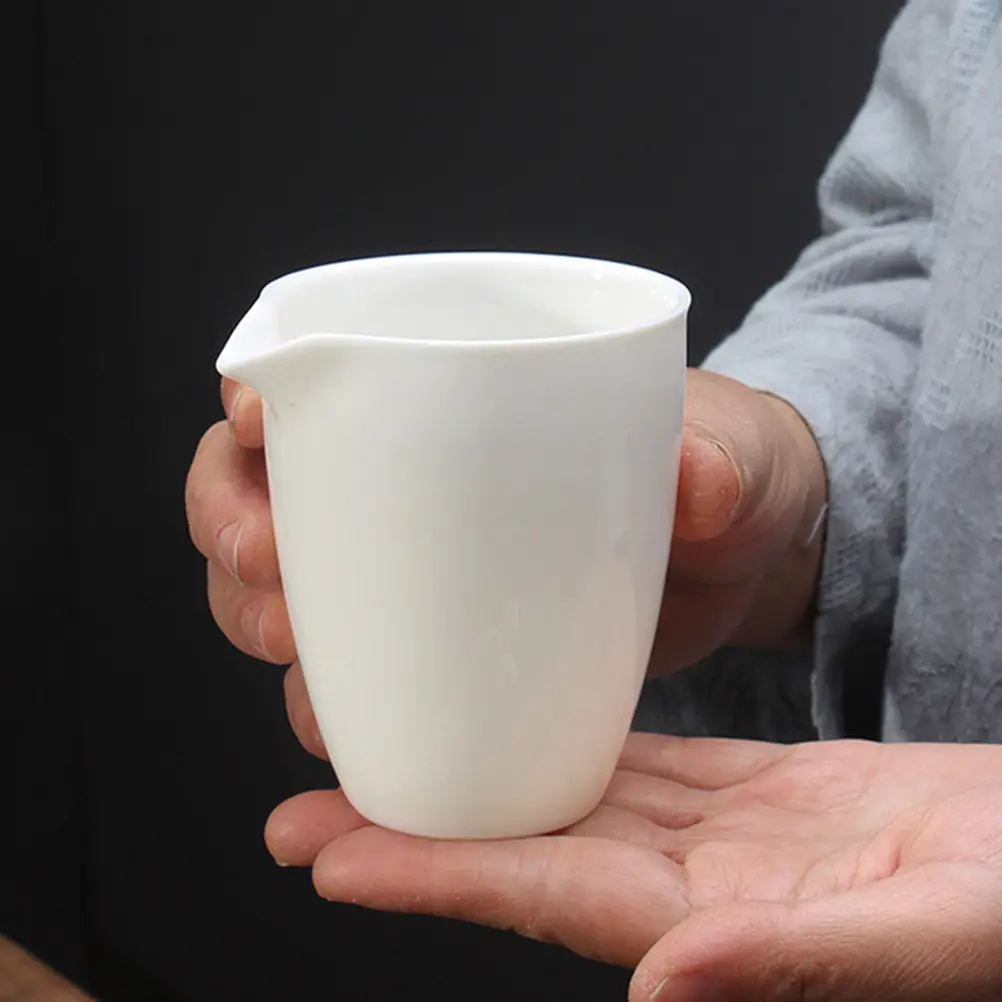 

Tea Utensil Porcelain Pitcher for Temperature-resistant Dispenser Ceramic Kettle Pitchers with Handle