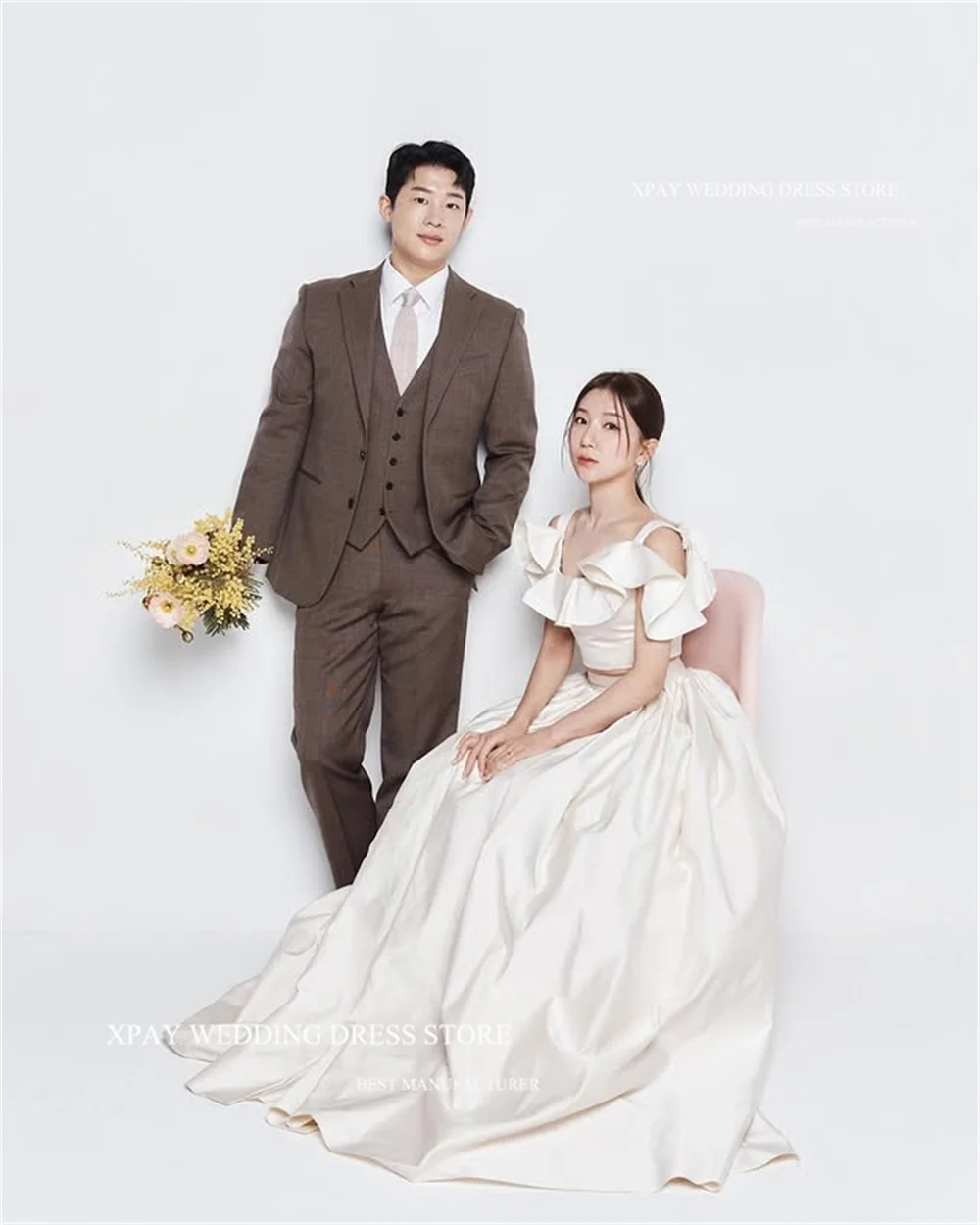 

XPAY Modern Ruffle Strap A Line Wedding Party Dresses Korea Photo shoot Floor-Length Elegant Bride Gowns Formal Customized