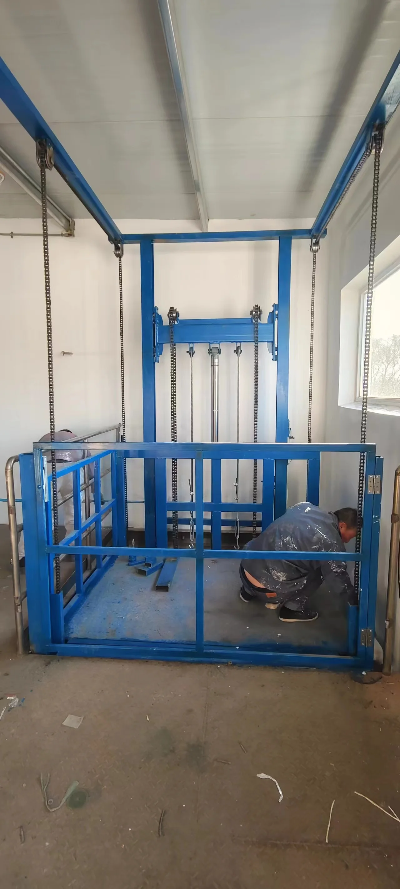 Rail Lifting Freight Elevator Factory Warehouse Small Anti-drop Hydraulic Fixed Rail Freight Elevator