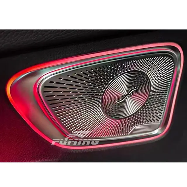 L'installazione per auto di livello 254 con tweeter rotante 4D viene fornito con luci ambientali a 64 colori, sistema audio interno aggiornato