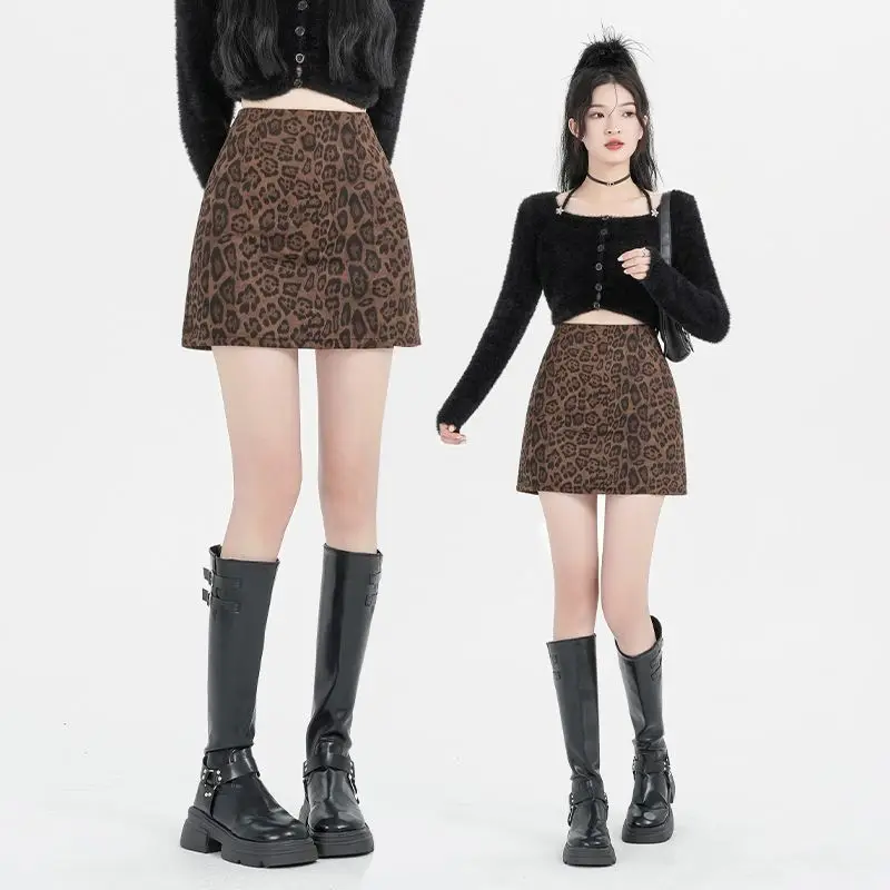 

2025 Autumn and Winter New Leopard Print Retro Hot Girl High-Waist Slimming Anti-Exposure Suede Skirt, Short Skirt for Women