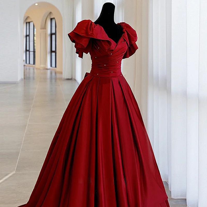 robe-de-toast-de-mariage-couvrant-les-bras-en-satin-rouge-vin-robe-de-reception-de-mariage-amincissante-nouvelle-collection-hiver