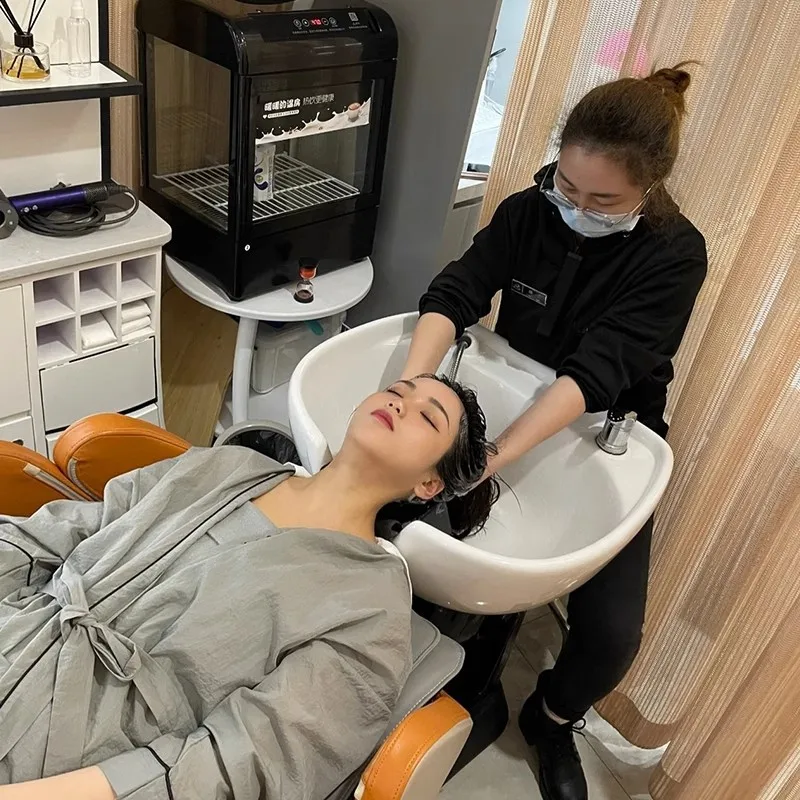 Mobili moderni per parrucchieri Nuovo design Ciotola per shampoo elettrica Sedia Unità di controlavaggio in pelle sintetica Lettino per lavaggio capelli Lettino da massaggio