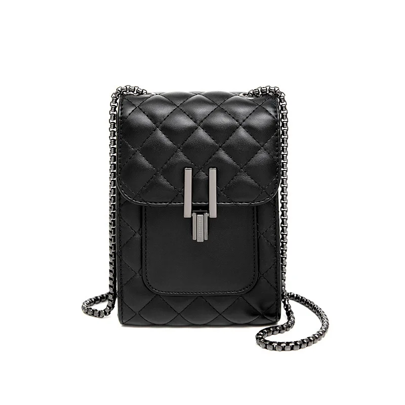 

Fashionable black diamond grid chain phone bag, exquisite hardware buckle adds texture, equipped with long chain strap