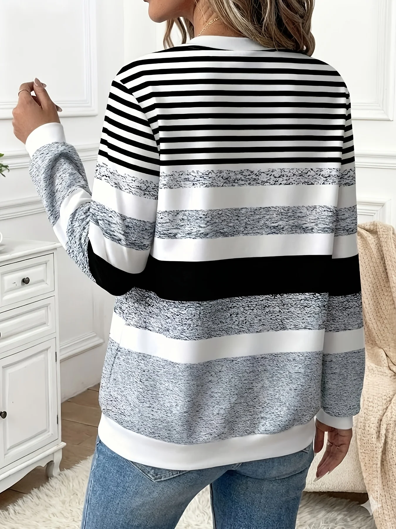 Damen-Sweatshirt mit Reißverschluss und Streifenmuster in Übergröße, langärmlig, für lässigen Komfort und Stil – Detail 3