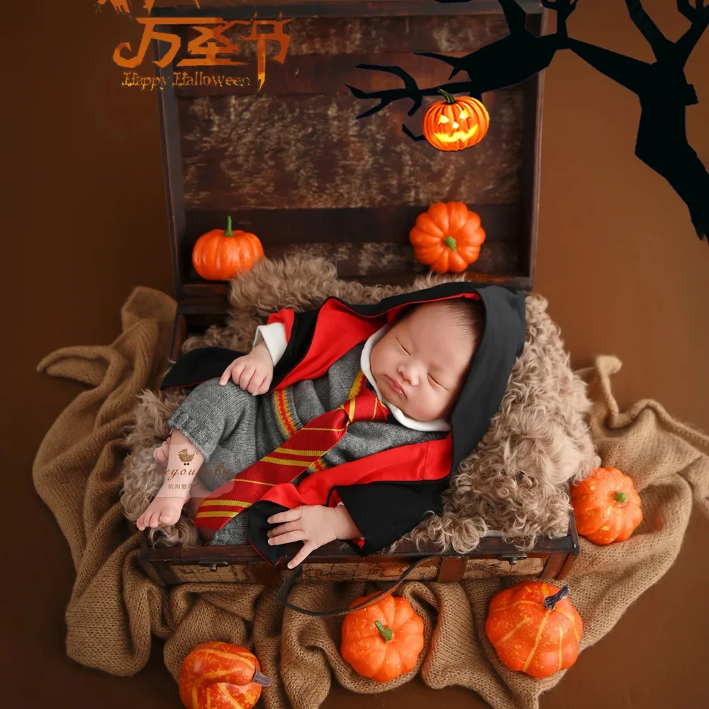 

Newborn Photo Props Wizard Costume Set Baby Photography Outfit with Hat+tie+robe Magic Academy Theme Studio Infant Shoot Clothes