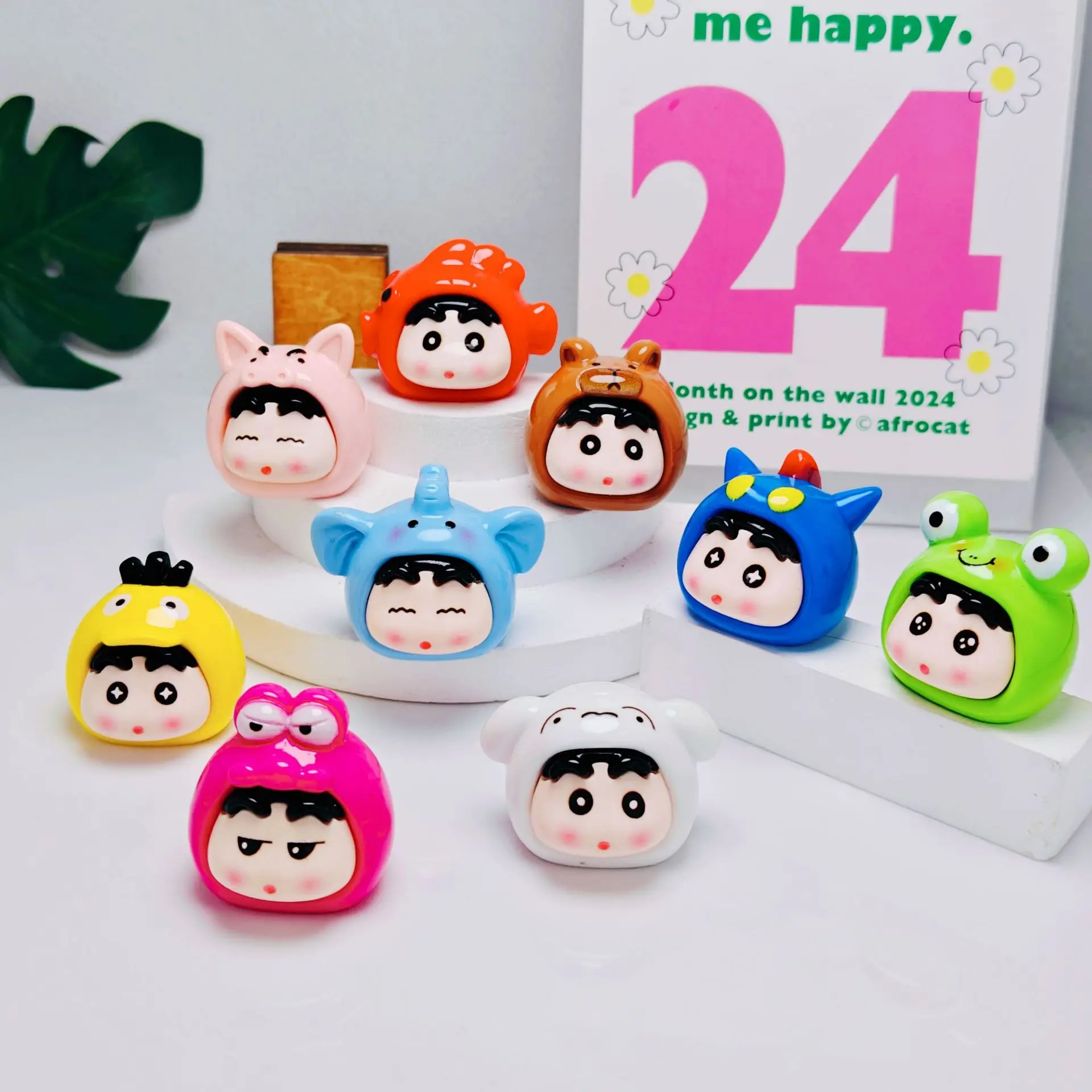 Crayon Shin-chan Animal Little New Resin Toy Desktop Decoration Cute Particle Trendy Plaything Collectible Figurine Accory Toy