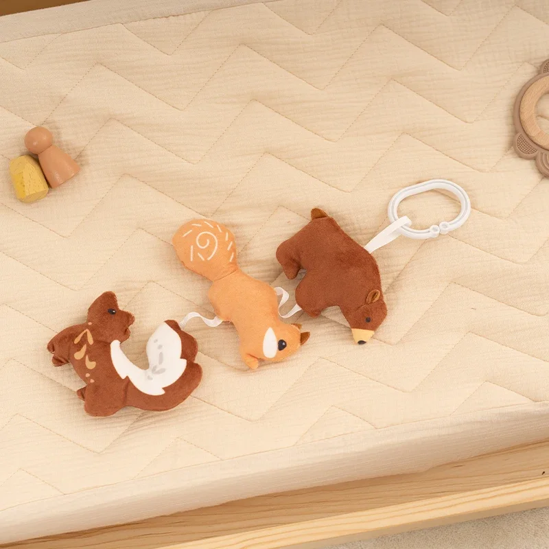 Jouets de hochet doux pour garçons et filles, cadeaux pour nouveau-nés, animal de dessin animé, pendentif pour tout-petits, poussette de lit de bébé